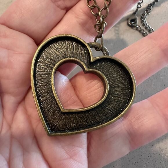 Vintage Red Enamel Heart Pendant Necklace with Faux Pearls - Picture 5 of 5